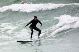 Miraflores: surffikurssi videoilla, varusteilla ja oppaalla