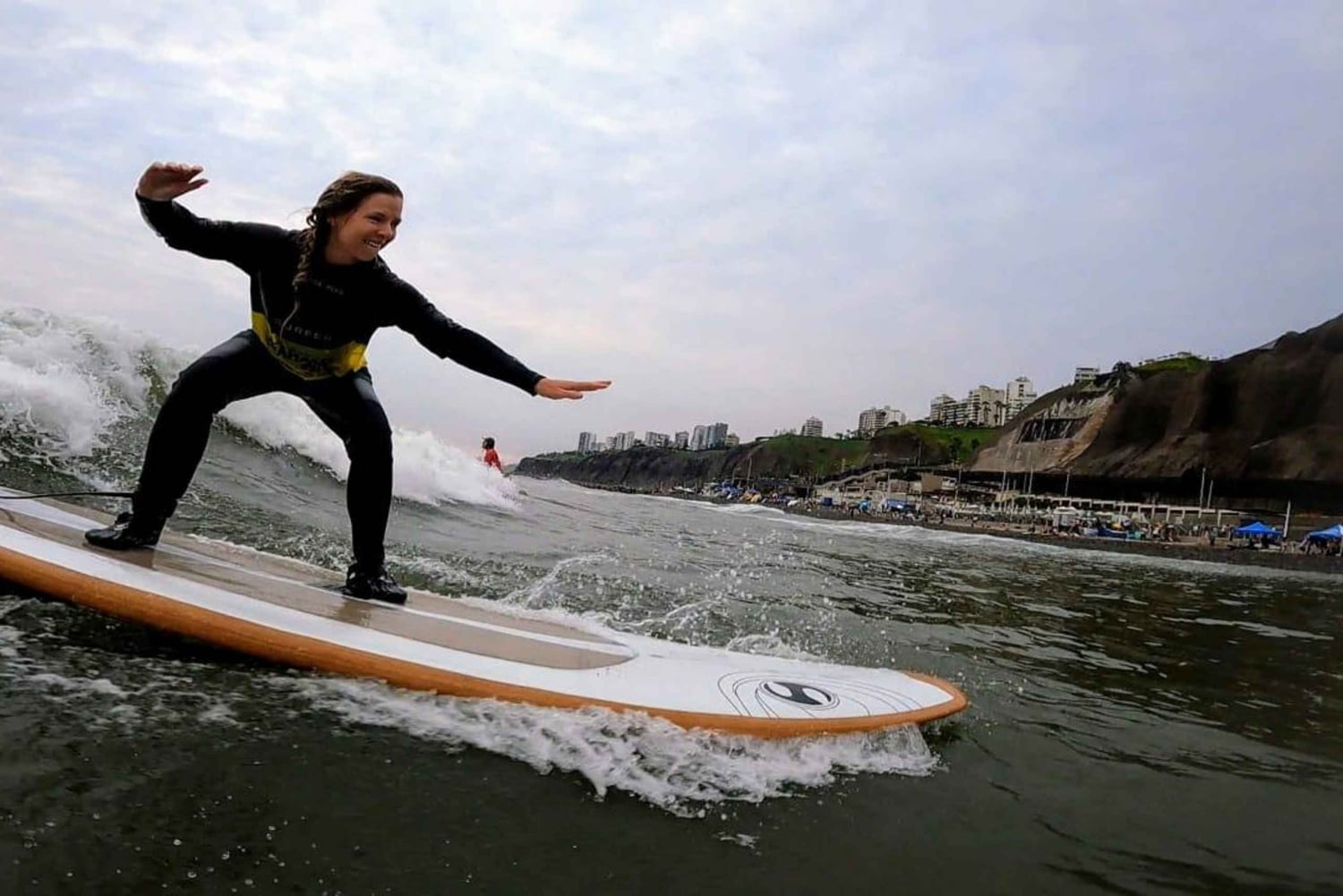 Lima: Surfunterricht am Playa Makaha in Miraflores