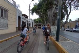 Lima: The Charm of Barranco & Pre Inca Pyramid in Miraflores