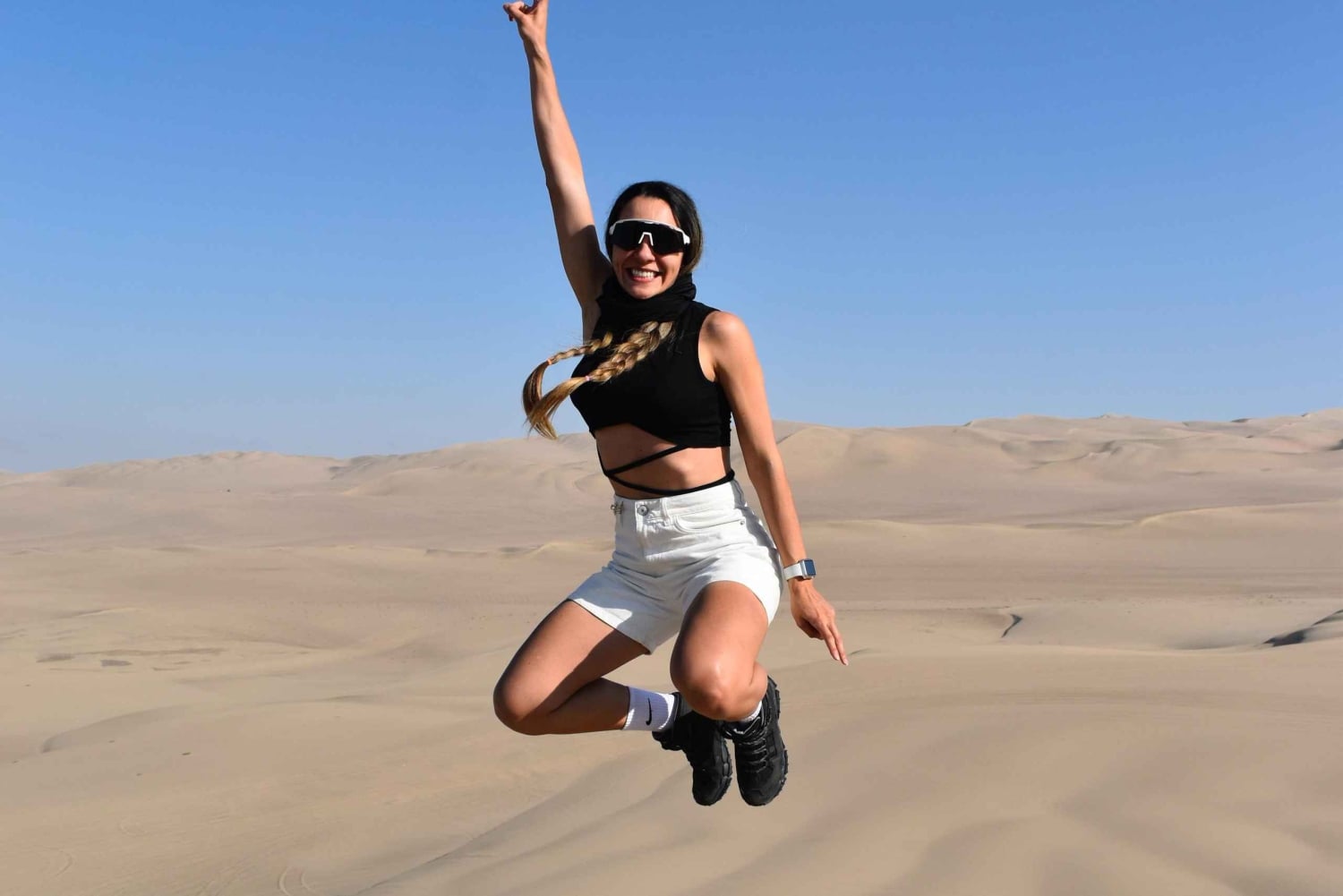 Lima: Transfer + Paracas + Huacachina + Sandboarding + Buggies