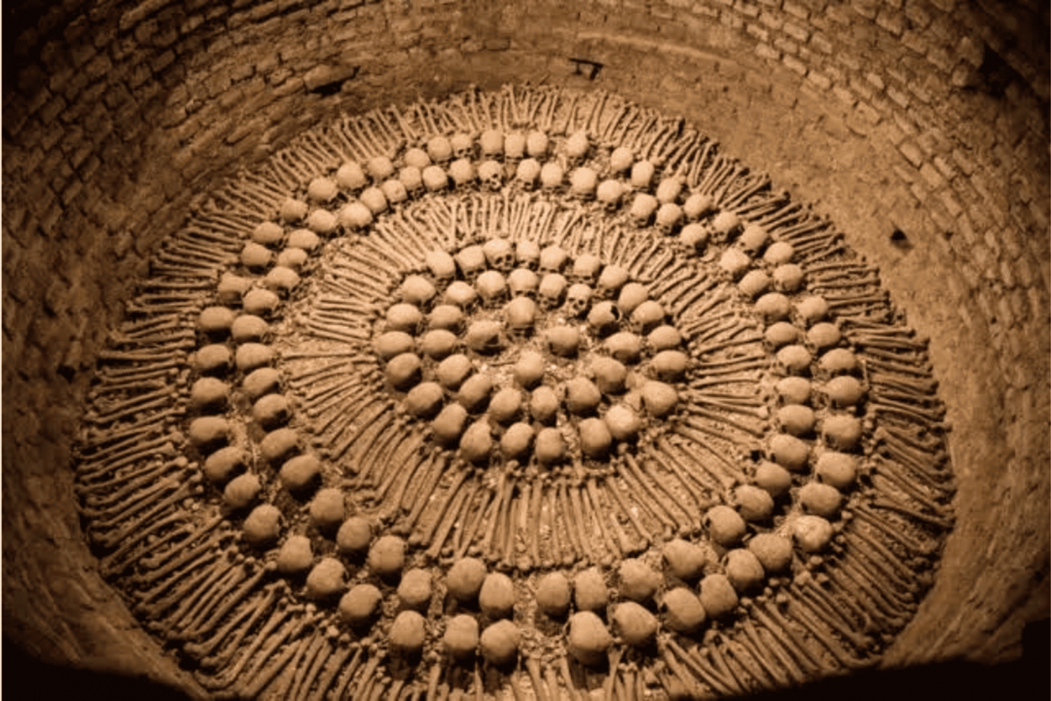 LIMA WANDELTOUR CATACOMBEN VANAF MIRAFLORES, HISTORISCH CENTRUM,WIJNEN+BUS