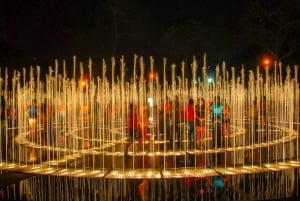 Lima: tour notturno del circuito della magia dell'acqua, del centro città e delle catacombe