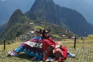 Machu Picchu: 1-day tour by Expedition or Voyager train