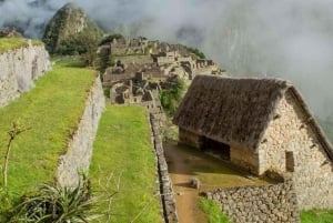 Machu Picchu Excursión de 2 días con tickets de entrada