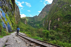 Machu Picchu 2 Days / 1 Night (By Bus)