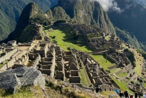 Machu Picchu: Group Guided Tour