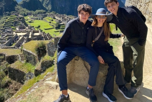 Machu Picchu: Group Guided Tour