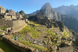 Machu Picchu: Group Guided Tour