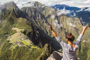 Machu picchu + Huayna Picchu Mountain | Private Tour |