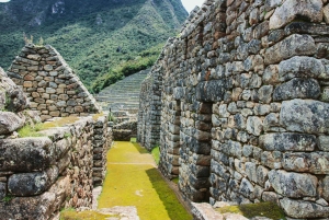 Machu Picchu Official Entry Ticket, Private Guide & Bus