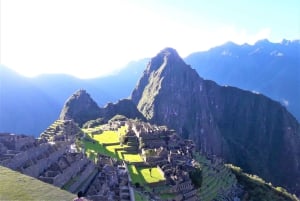 Machu Picchu: Private Tour Guide Service