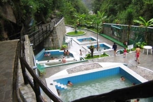 Excursión a Machupicchu en tren turístico en 2 días