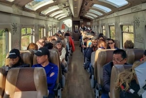 Excursión a Machupicchu en tren turístico en 2 días