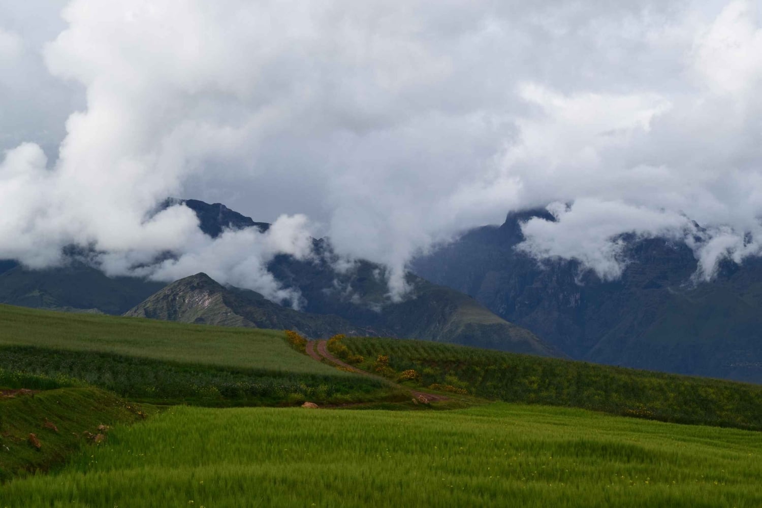 Maras Cusco: Maras Trek & Picnic in the Sacred Valley Moray and Ollantaytambo