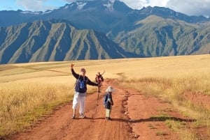 Maras Cusco: Maras Trek & Picnic in the Sacred Valley Moray and Ollantaytambo