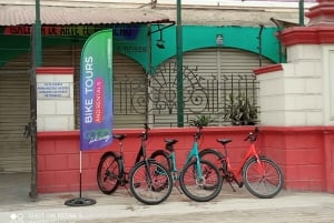 Från Miraflores: Cykeltur till Barrancos bohemiska charm