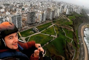 Lima: Motordrevet paragliding-flyvning over Costa Verde