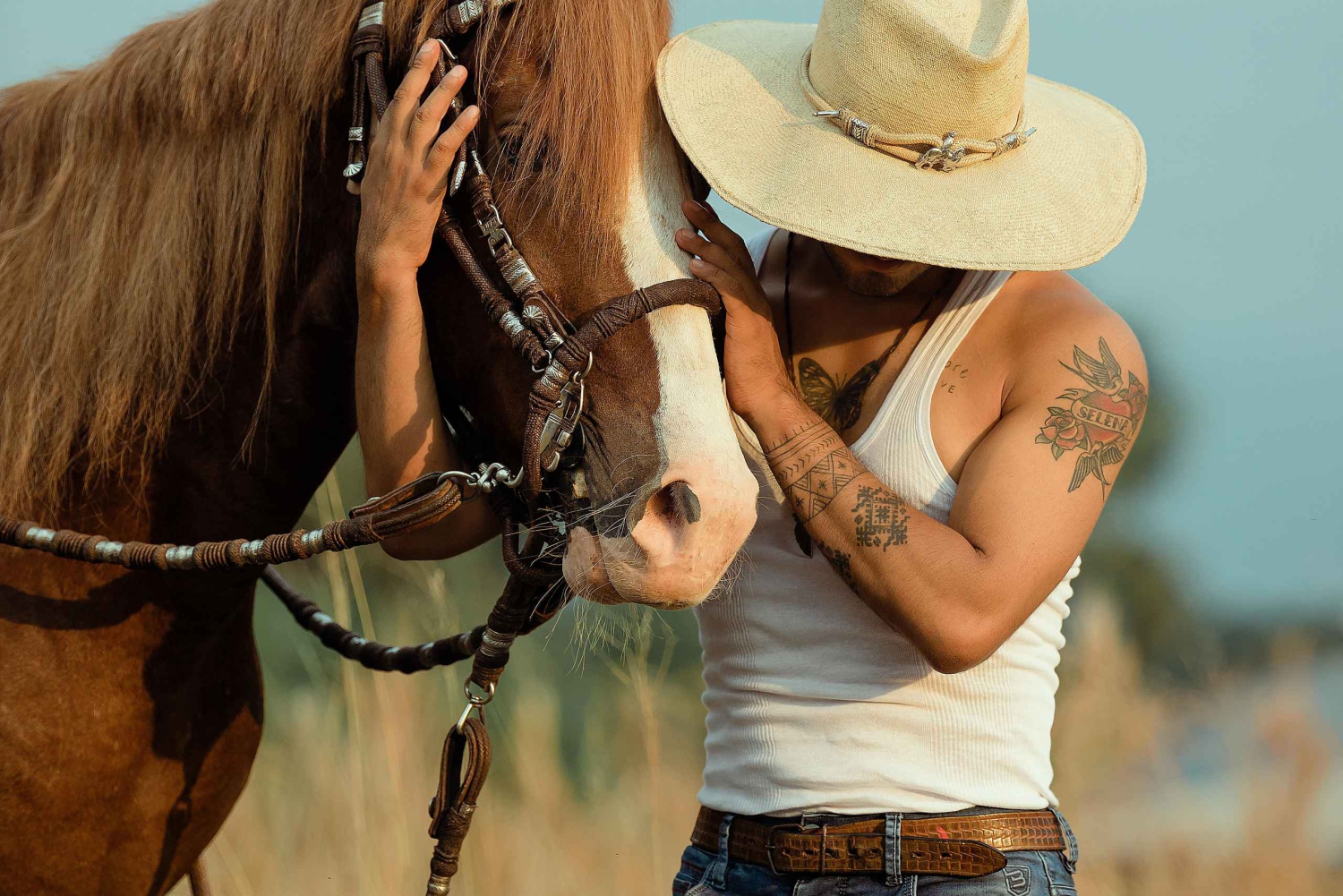 Peru: Full Day Viewpoint Ascent by Horseback + Lunch