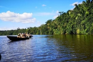 Puerto Maldonado: escursione al Lago Sandoval con pranzo