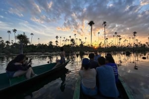 Puerto Maldonado: Yacumama-järven auringonlasku ja piranha-kalastus