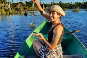 Puerto Maldonado: Lake Yacumama sunset and piranha fishing