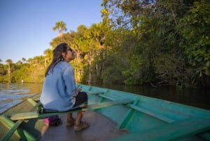 Puerto Maldonado : Excursion d'une journée au lac Sandoval avec canoë-kayak