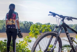 Puerto Maldonado: Tambopata River Bike Tour with Guide
