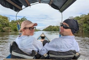 プエルト・ナリニョ：アマゾンジャングルと湖の3日間ツアー