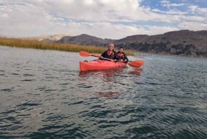 Puno - Floating Island of the Uros by kayak