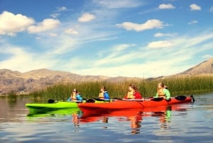 Puno: Melonta Titicaca-järvellä - Uros & Taquile