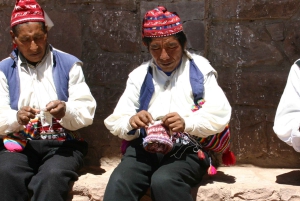 Puno: Ganztagestour zum Titicacasee und Uros & Taquile