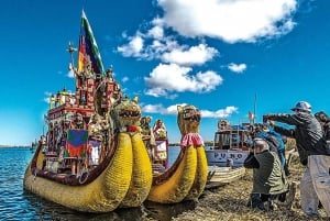 Fra Puno: Uros- og Taquile-øerne med frokost og indgang