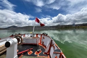 Puno: tour guidato della città in bicicletta con visita alla nave Yavarí, Museo Dreyer