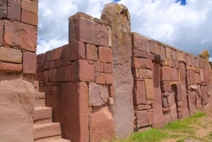 Puno: Dagsudflugt til La Paz og Tiwanaku med guide