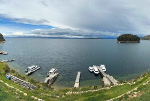 Puno: Tour en catamarán por el lago Titicaca y la Isla del Sol