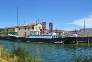 Puno: Lake Titicaca Tour with Uros Islands & Lunch