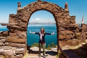 Puno: Titicacameer, Uros en Taquile 1-daagse tour