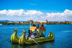 Puno: Tour of the Uros Floating Islands and Fishing Experience