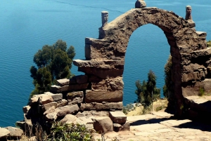 Puno: Uros and Taquile Islands 1-Day Tour + Lunch