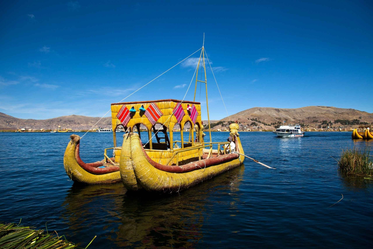 Puno: Uros and Taquile Islands Tour including lunch