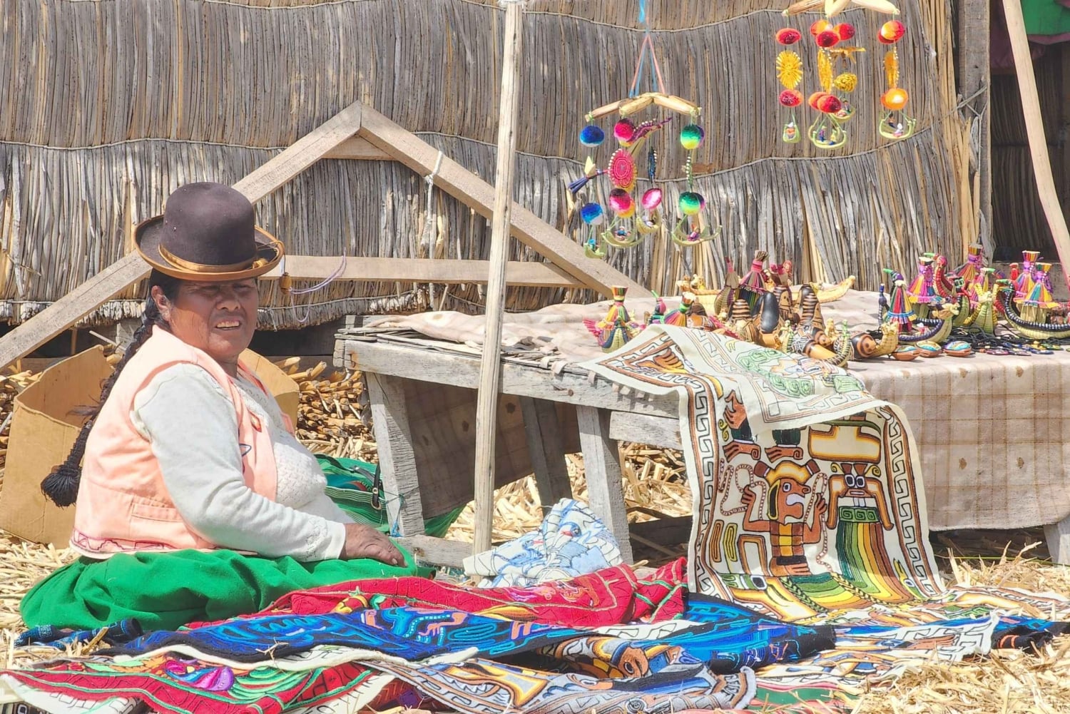 Puno: excursión de un día a las islas flotantes de los Uros y a la isla de Taquile.