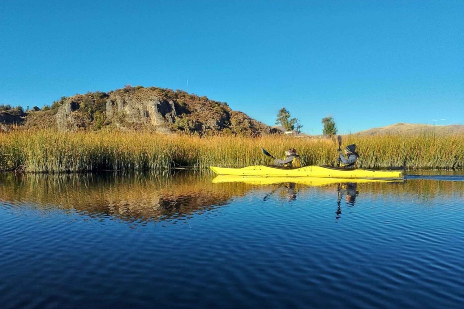 Puno: tour in kayak sulle isole galleggianti degli Uros con spettacolo folcloristico