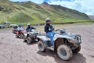 Da Cusco: Tour in ATV della Montagna Arcobaleno con pasti