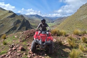 Da Cusco: Tour in ATV della Montagna Arcobaleno con pasti