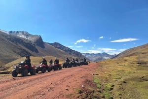 Da Cusco: Tour in ATV della Montagna Arcobaleno con pasti