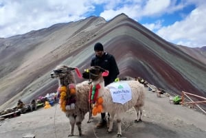 VIP Full Day Kleurrijke Bergwandeling - Begeleid in het Portugees