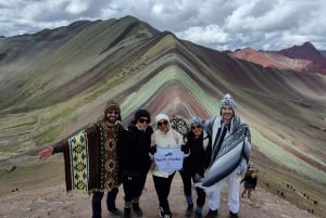 VIP Full Day Kleurrijke Bergwandeling - Begeleid in het Portugees