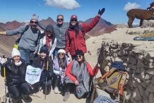 VIP Full Day Kleurrijke Bergwandeling - Begeleid in het Portugees