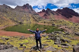 Rainbow Mountain Peru + Red Valley med ATV'er heldagstur