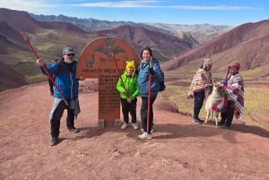 Montagna arcobaleno in Perù + Valle rossa con tour in quad e pasti